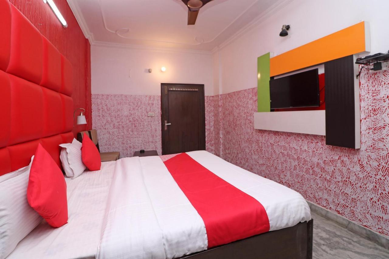 Oyo 29304 Hotel Pooja Yamunānagar Zewnętrze zdjęcie