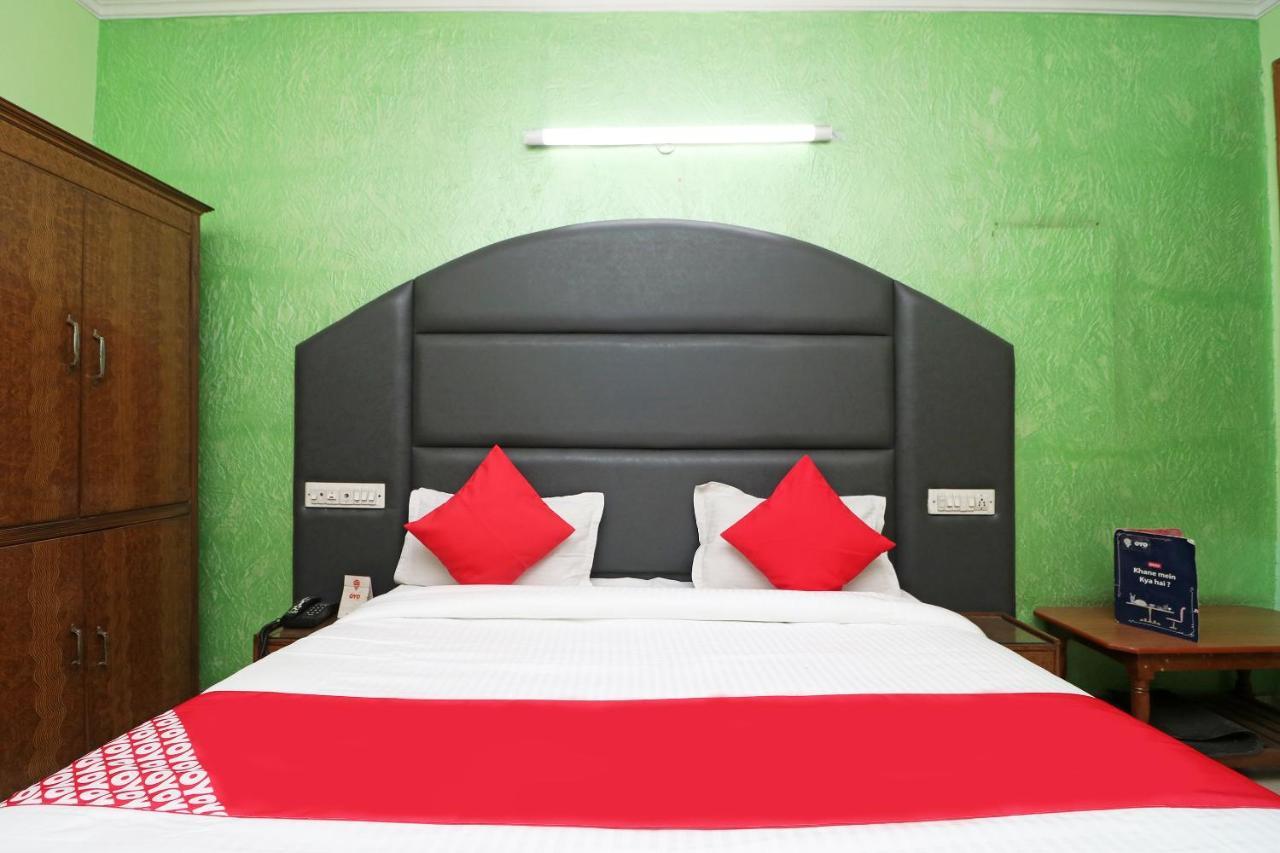 Oyo 29304 Hotel Pooja Yamunānagar Zewnętrze zdjęcie