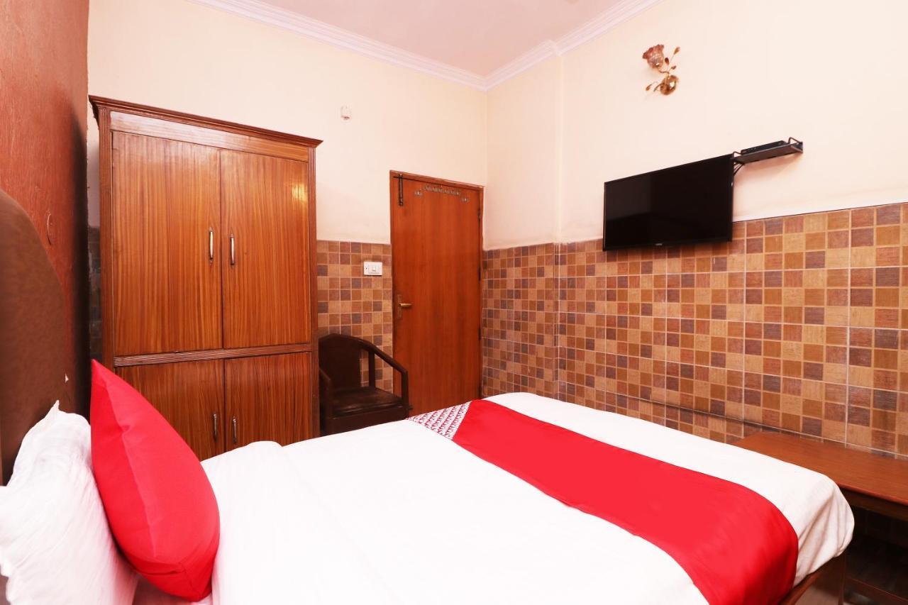 Oyo 29304 Hotel Pooja Yamunānagar Zewnętrze zdjęcie